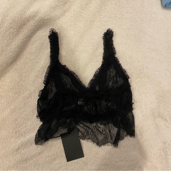 Storia Black See-Through Lace Tank Top - Picture 2 of 4